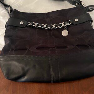 LADIES COACH HANDBAG